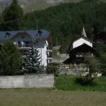 De Hotel *